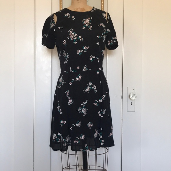 Reformation Felix Dress - Picture 3 of 5